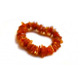 Yellowish-brown amber bracelet