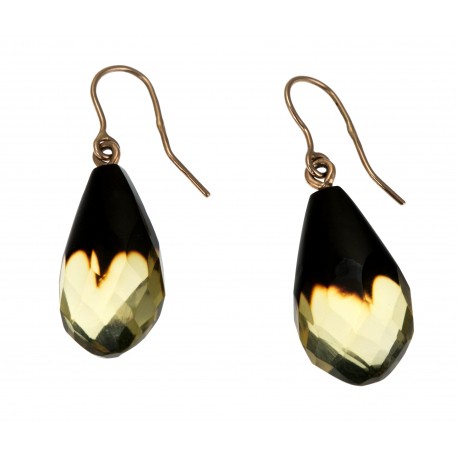Golden earrings with amber